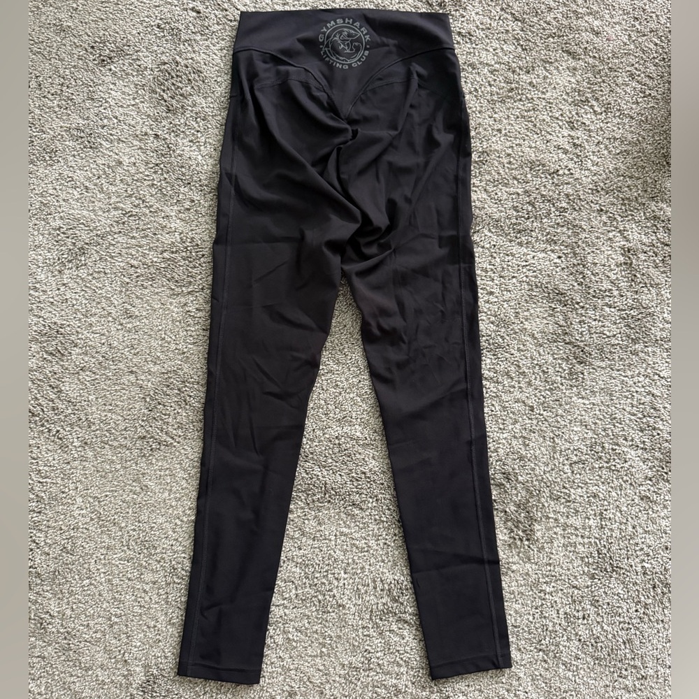 NWOT Gymshark Scrunch Ruching Sculpting “Legacy” Leggings Size Medium in Black